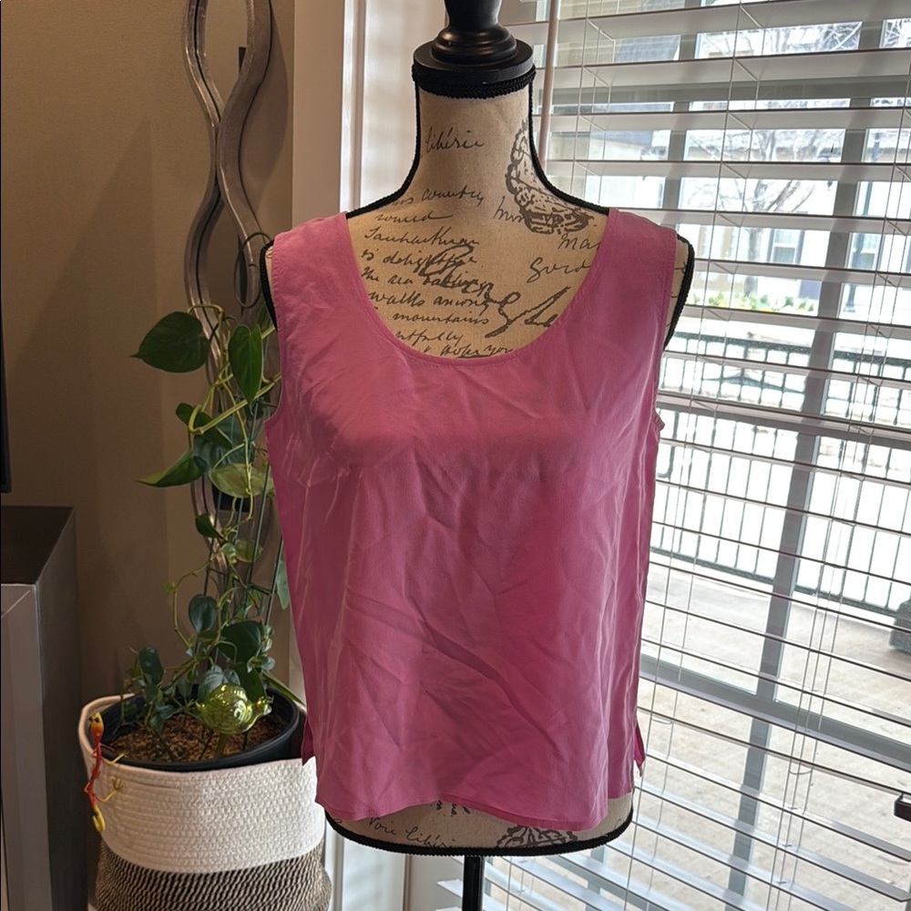 Bloomingdale’s Pink Sleeveless Women's Top